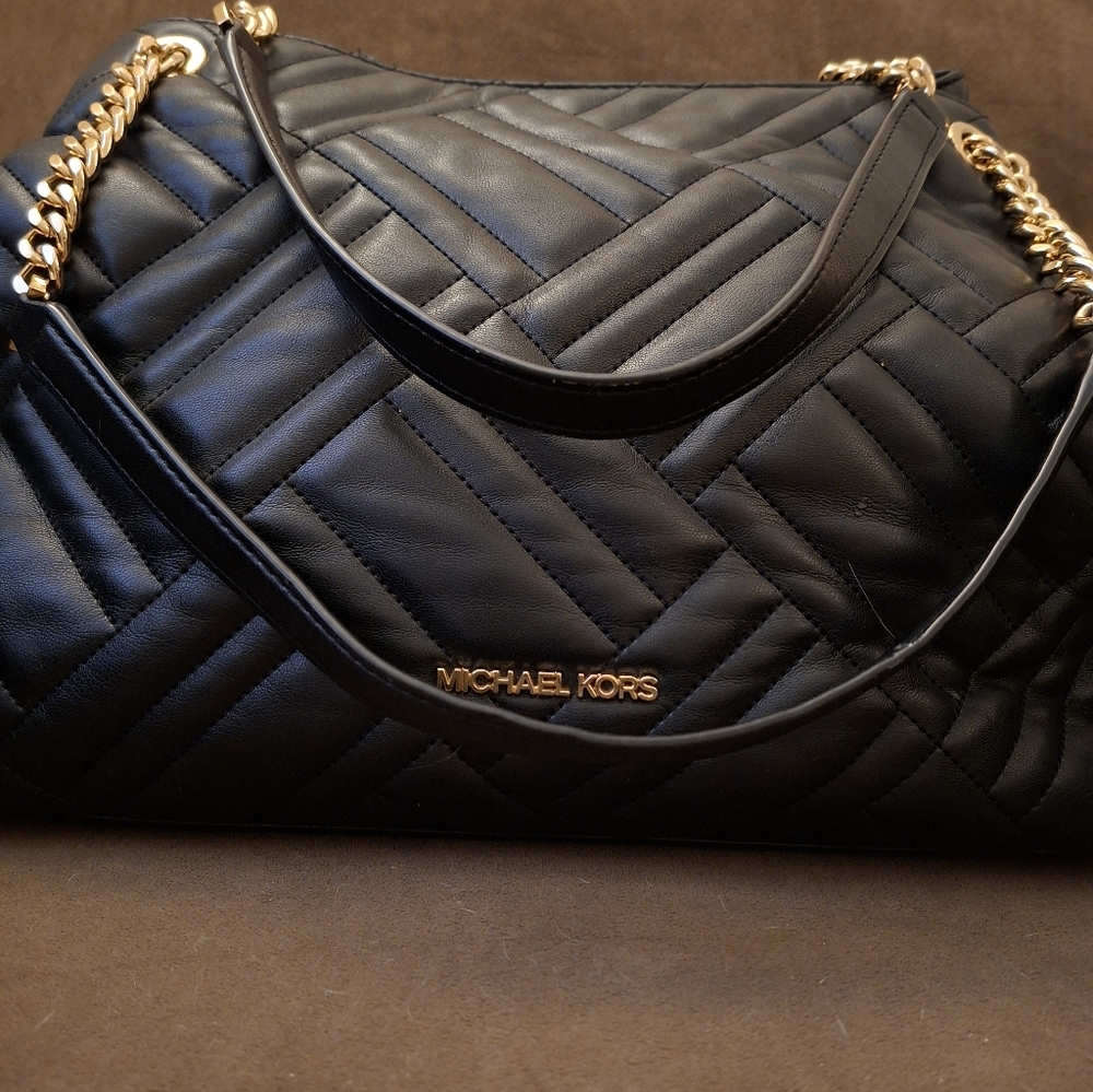 Micheal Kors Quilted Black Peyton Handbag